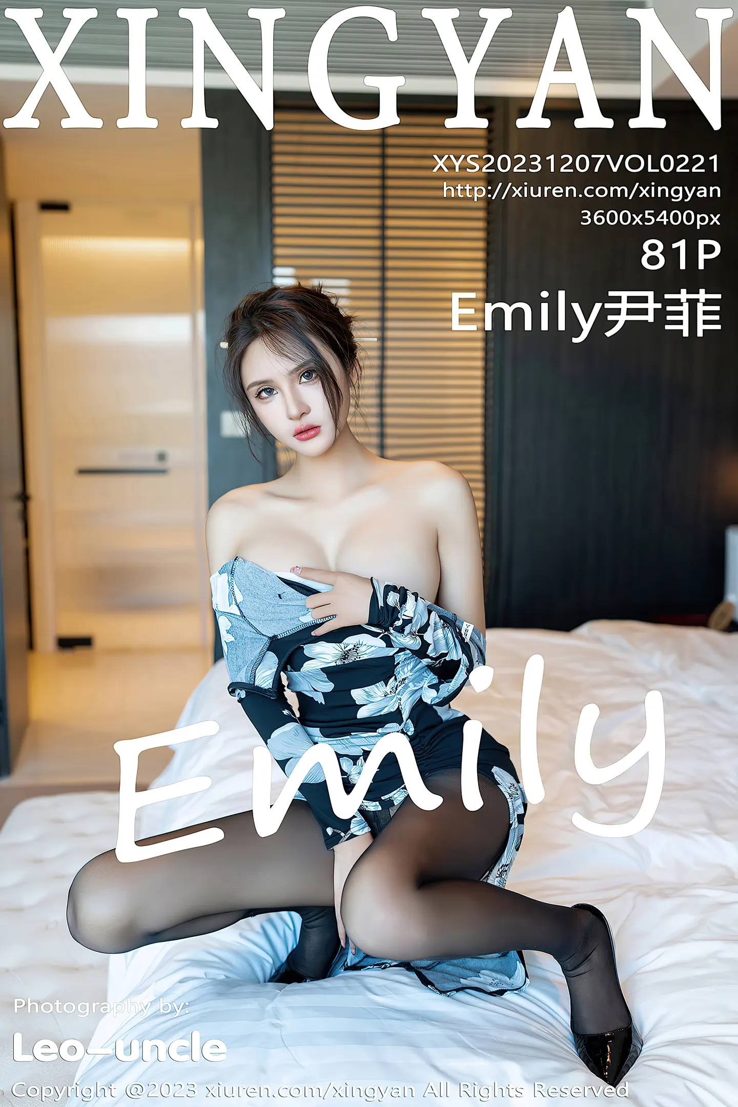 [XINGYAN星颜社]VOL.221_女神Emily尹菲性感深色旗袍配超薄黑丝秀完美身材迷人诱惑写真81P-秀人网 - XiuRen.Space